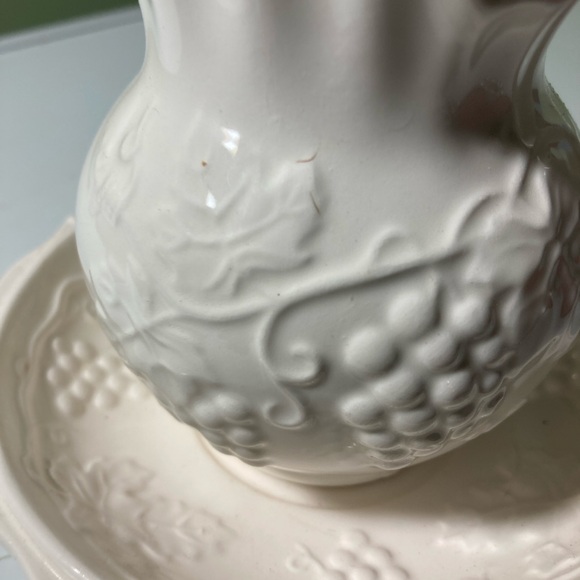 Elegant White Ceramic Pitcher and Saucer Set - Picture 8 of 8